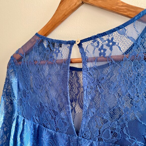 Lace shift dress - Picture 7 of 8